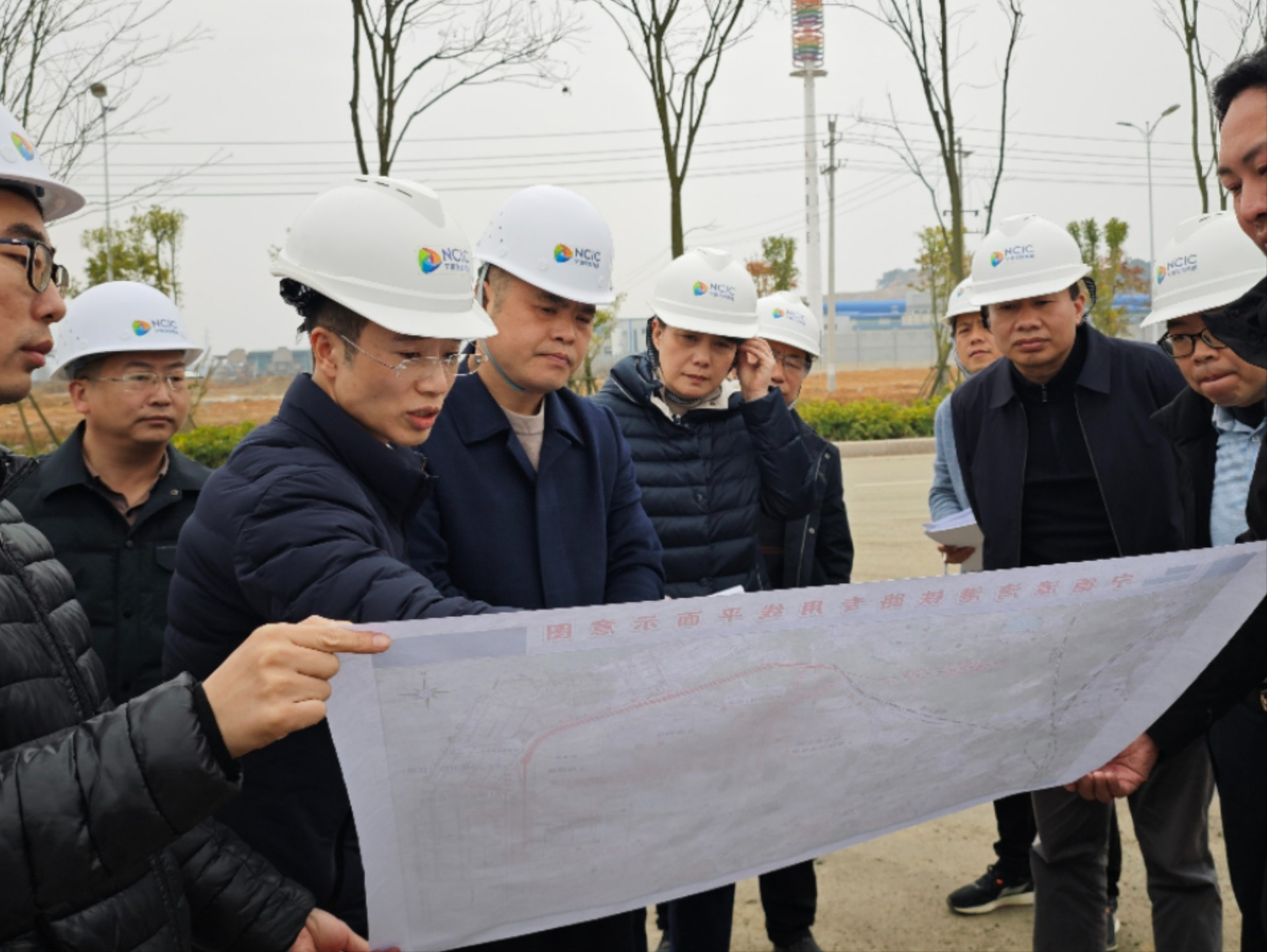 2024-2-29市交投集團(tuán)領(lǐng)導(dǎo)深入市交投物流集團(tuán)項目一線調(diào)研，章佳琦拍攝2.jpg