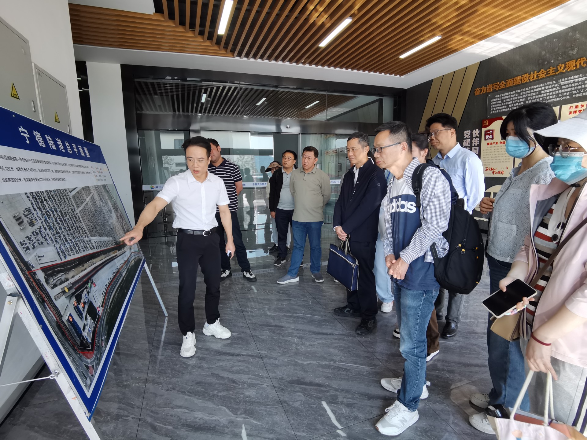 寧德汽車基地項(xiàng)目鐵路專用線擴(kuò)建工程可研報(bào)告評(píng)估會(huì)順利召開(kāi)，張長(zhǎng)明拍攝1.jpg